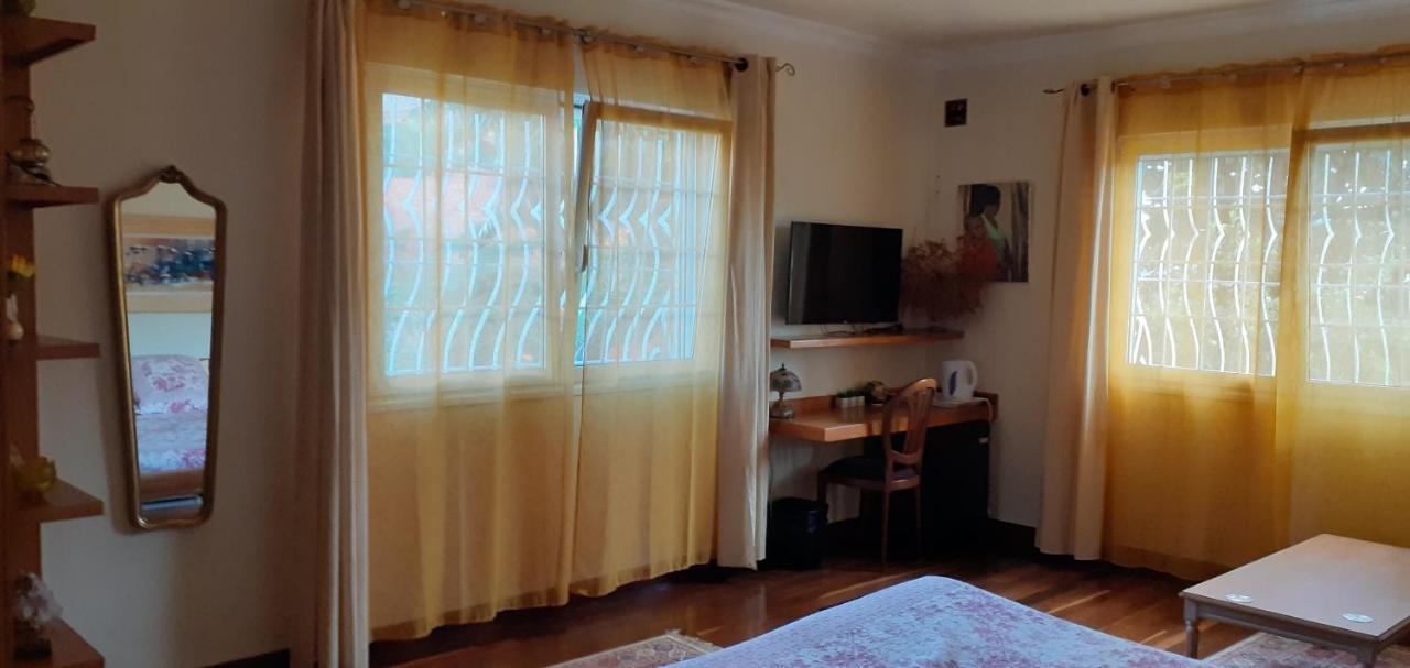 Chambre D'Hote Villa Maritampona Анцирабе Экстерьер фото